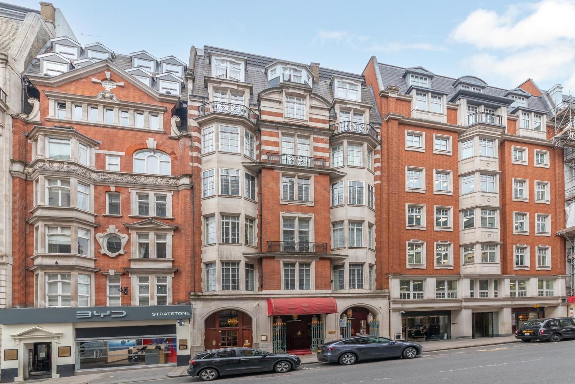Spectacular 3 Bed In Berkeley Sq Mayfair Londra Esterno foto